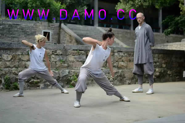 �׽